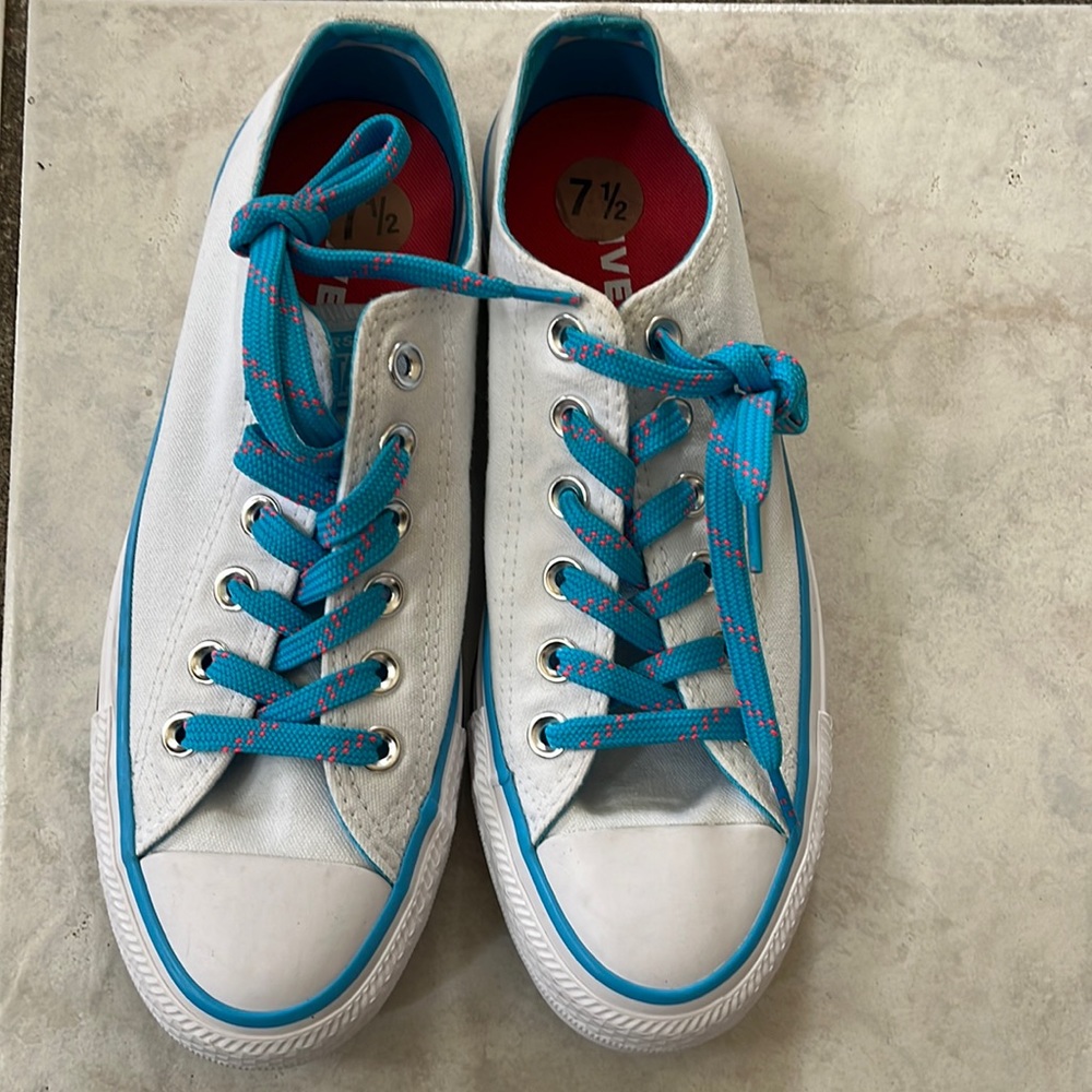Converse Women’s CYAS OX White / Blue Shoes   Size : US 7.5